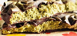 GLUTEN FREE Viral DUBAI chocolate JUMBO pistachio filling